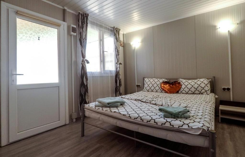 Casa Irimia Lägenhet Sulina Exteriör bild